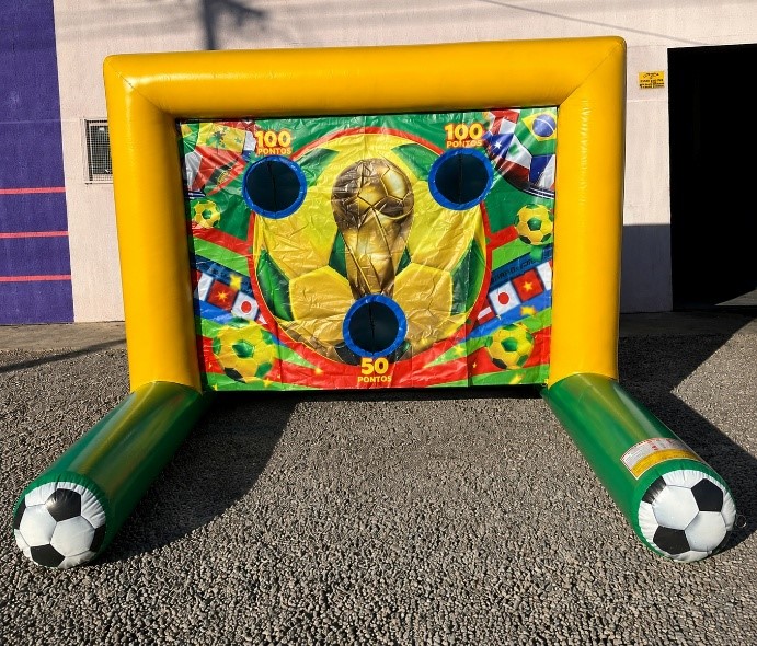 Brinque Locações marcou presença na Copa do Mundo com muita diversão